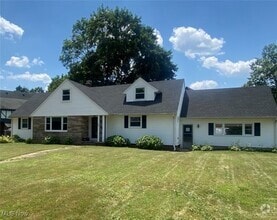 Building Photo - 456 Sunset View Dr