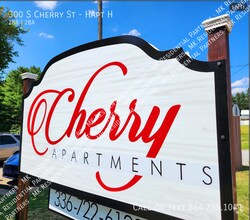 Building Photo - 300 S Cherry St