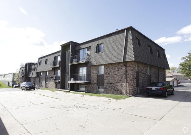 Building Photo - Westland Arms Apartments