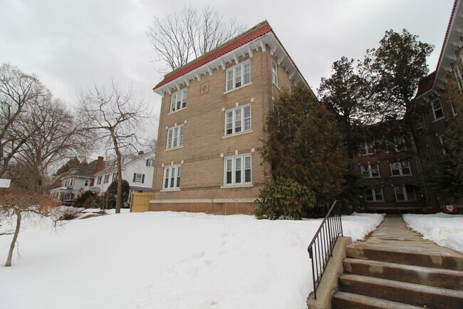 Foto del edificio - 14 Concord St