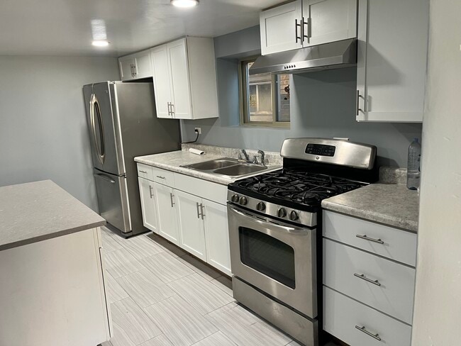 Foto del edificio - 6222 S Albany Ave