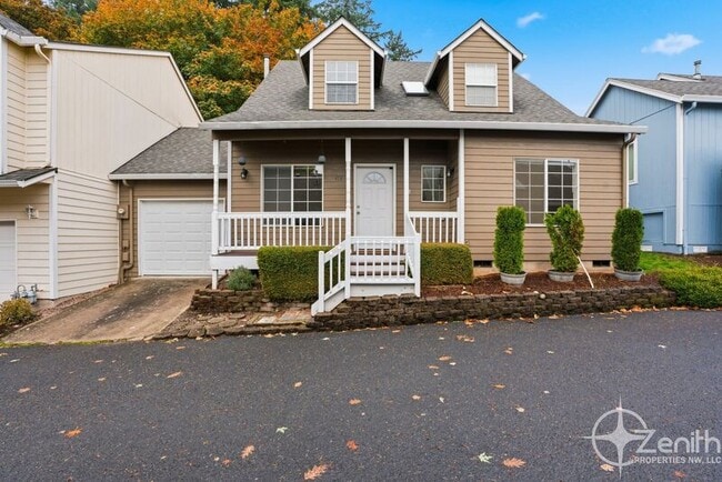 Building Photo - 419 NE 7th Ave