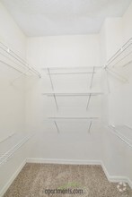 Closet - Lakeridge at the Moors