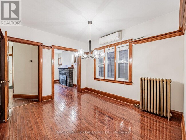 Photo du bâtiment - 57 Kenwood Ave