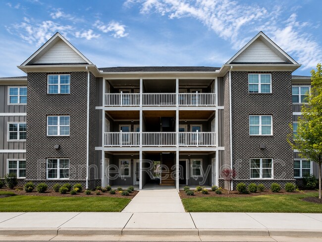 Foto del edificio - 7085 Hanesbrook Cir
