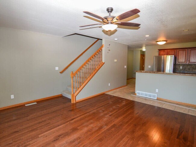 Building Photo - College Community Townhouse - Finished Bas...