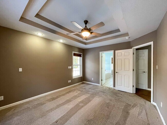 Foto del edificio - Spacious Four-Bedroom in Candler