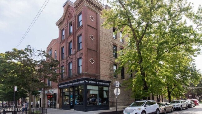 Building Photo - 1915 W Division St