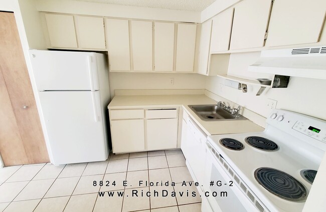 Great location off Leetsdale/Parker and Florida with lots of amenities such as pool, hot tub, clu... - Great location off Leetsdale/Parker and Florida with lots of amenities such as pool, hot tub, clu... House