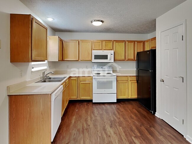 Building Photo - 2055 Whispering Wind Ln