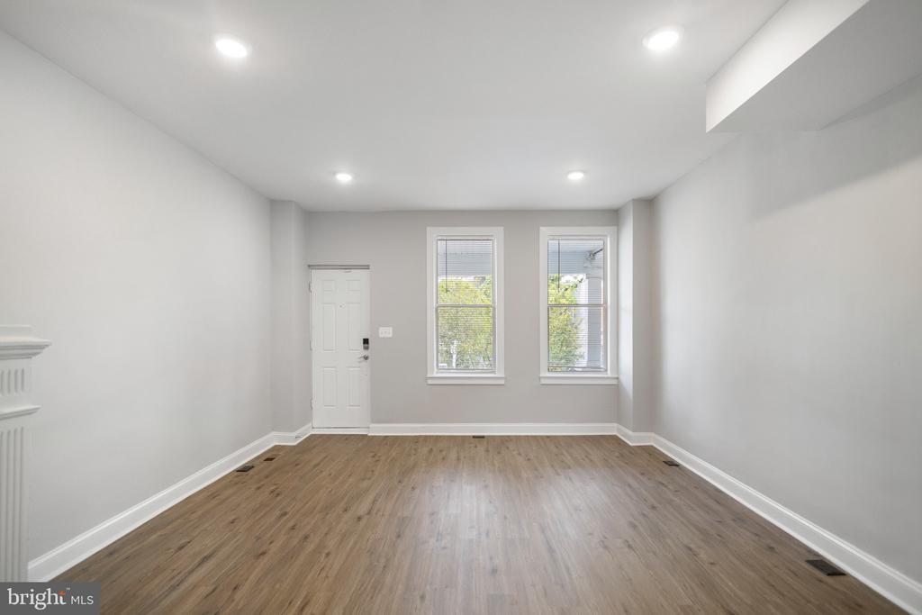 Primary Photo - 708 N Grantley St