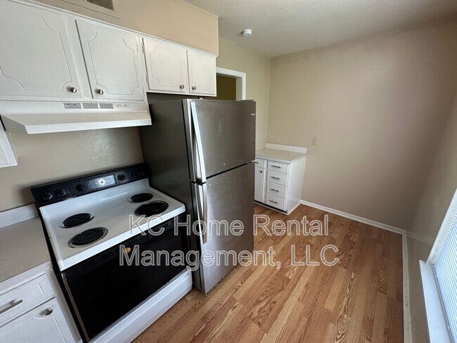 Foto del edificio - 8620 Countryshire Ln