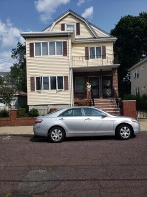 Building Photo - 65 Chipman St
