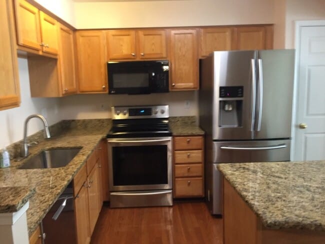 Photo - 8701 Rochelle Dr Townhome