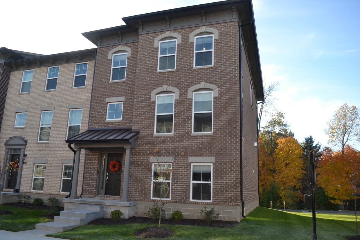 953 Yorkshire Ln, Zionsville, IN 46077 Townhome Rentals in Zionsville IN