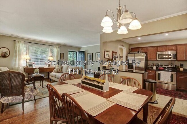 Building Photo - 804 Penola Dr