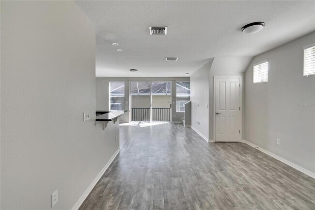 Foto del edificio - 7322 S Trask St