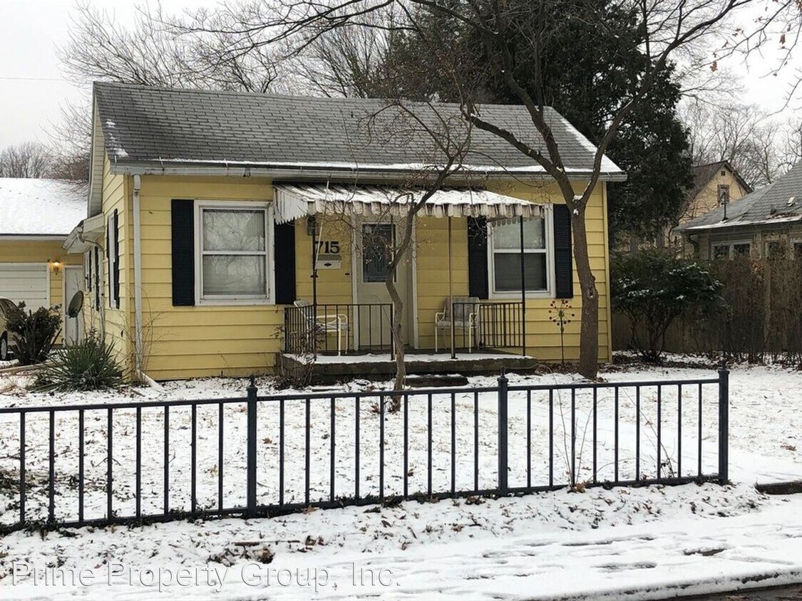 Primary Photo - 2 br, 1 bath House - 715 S Walnut St