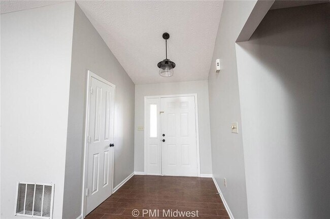 Building Photo - 21383 Candlewick Rd