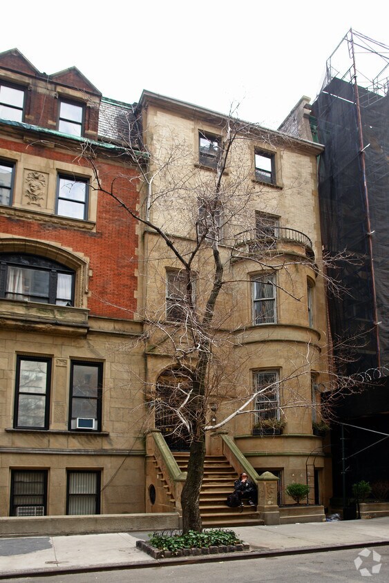 Primary Photo - 15A W 73rd St