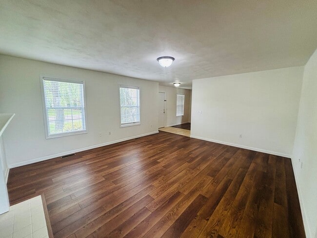 Foto del edificio - 985 New Village Dr NW