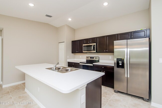 Foto del edificio - 1134 Underhill Ave SE