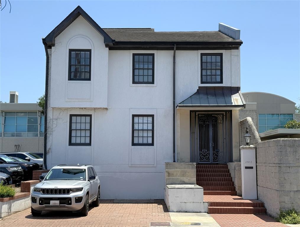 Foto principal - 2813 Saint St