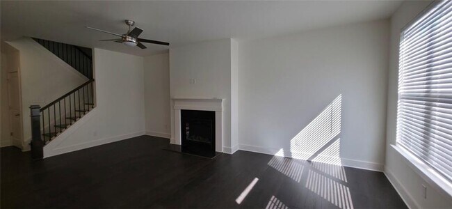 Building Photo - 134 Auburn Wds Dr