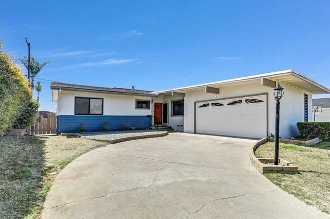 Foto del edificio - 6641 Birchwood St