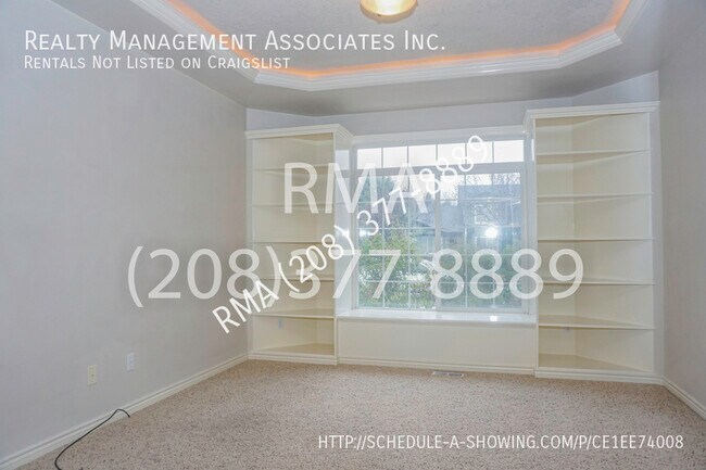 Building Photo - Fantastic 3 Bedroom House with Office and ...