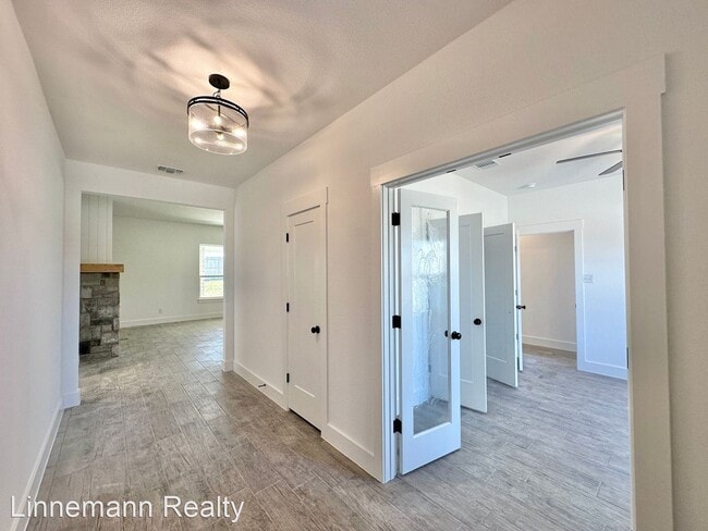 Foto del edificio - 4 br, 2 bath House - 8411 James Herring Way