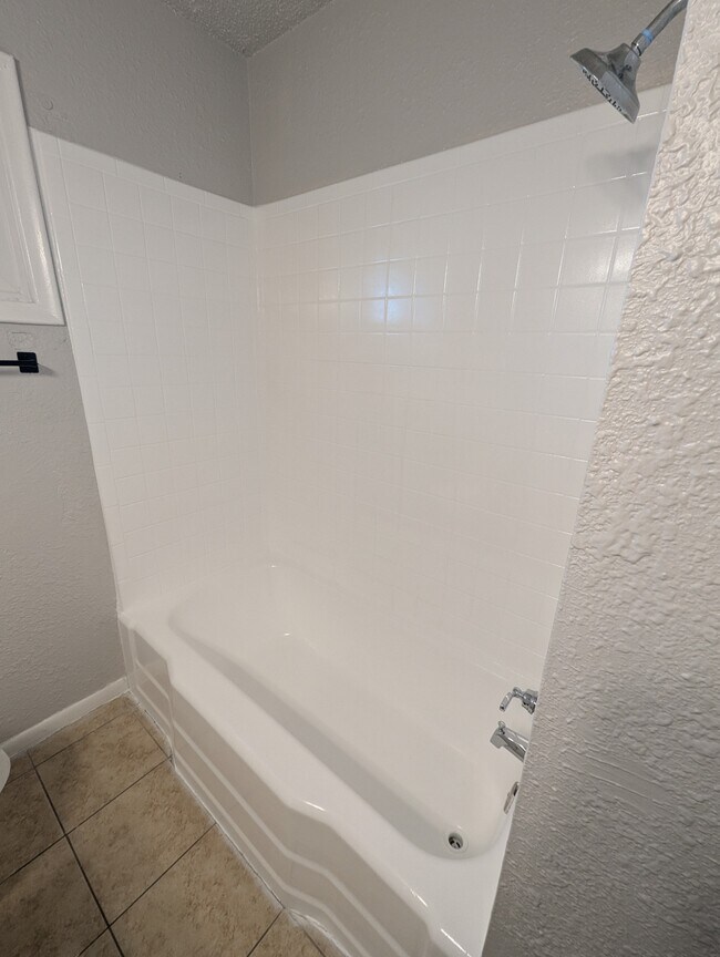 Foto del edificio - 4376 N Frankfort Pl