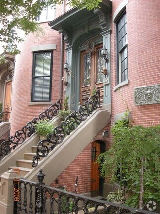 Building Photo - 125 Pembroke St