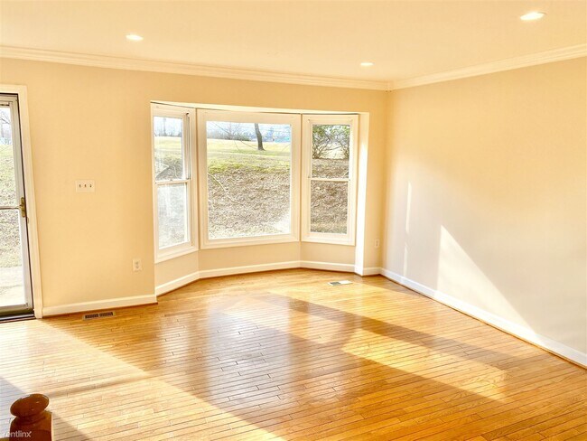 Foto del edificio - 11663 Drumcastle Terrace