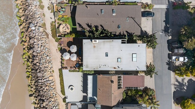 Building Photo - 5432 Rincon Beach Park Dr