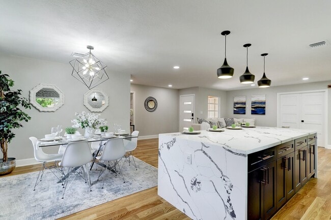 Foto del edificio - 11221 Elbeck Dr