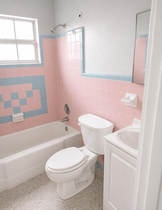 Foto del edificio - 413 N Sapodilla Ave