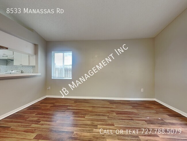 Foto del edificio - Available Now!! 3b/2b home!