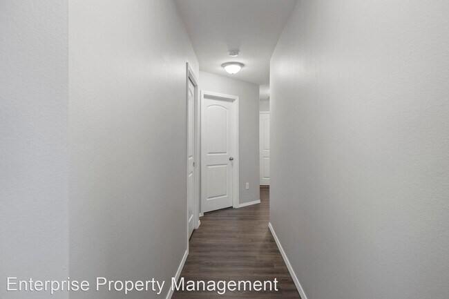 Foto del edificio - 3 br, 2 bath House - 590 W Grace St