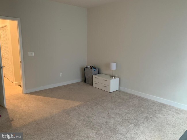 Building Photo - 11310 Willow Green Circle