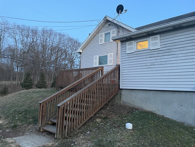 Building Photo - 315 East Brady Rd