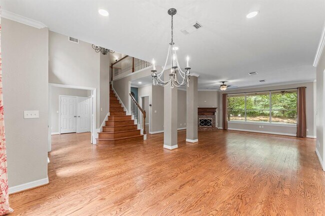 Building Photo - 9520 Chasewood Blvd