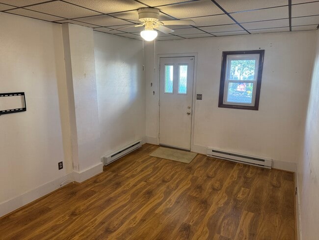 Foto del edificio - 454 Fern St