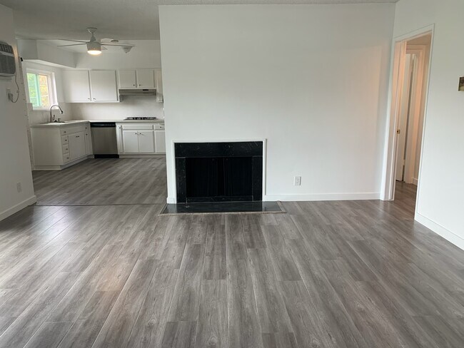 Living Room - 2346 Kerwood Ave