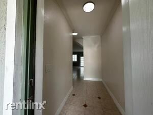 Primary Photo - 4 br, 3.5 bath Townhome - 964 NW 18th Ave