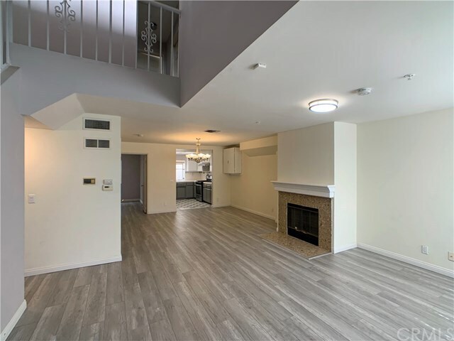 Building Photo - 30 N Almansor St
