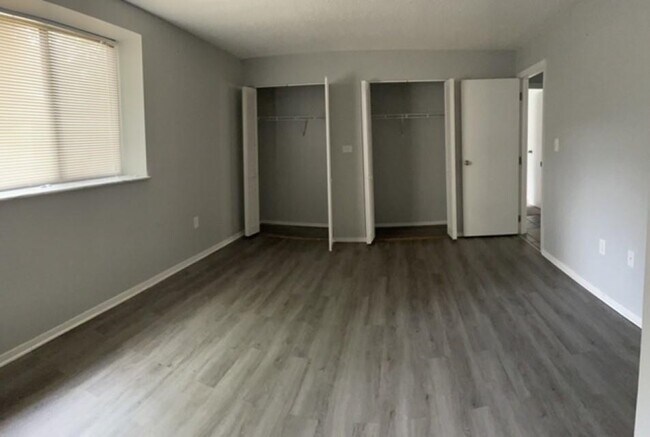 Foto del edificio - 6050 E Pea Ridge Rd