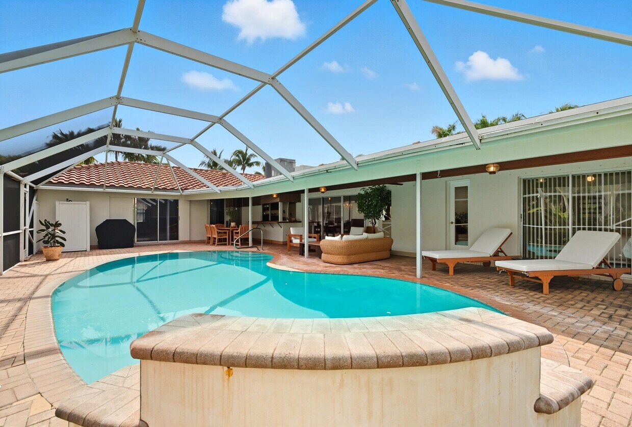 Foto principal - 1050 Gulfstream Way