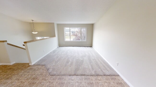 Building Photo - 9129-9131 131 Ave