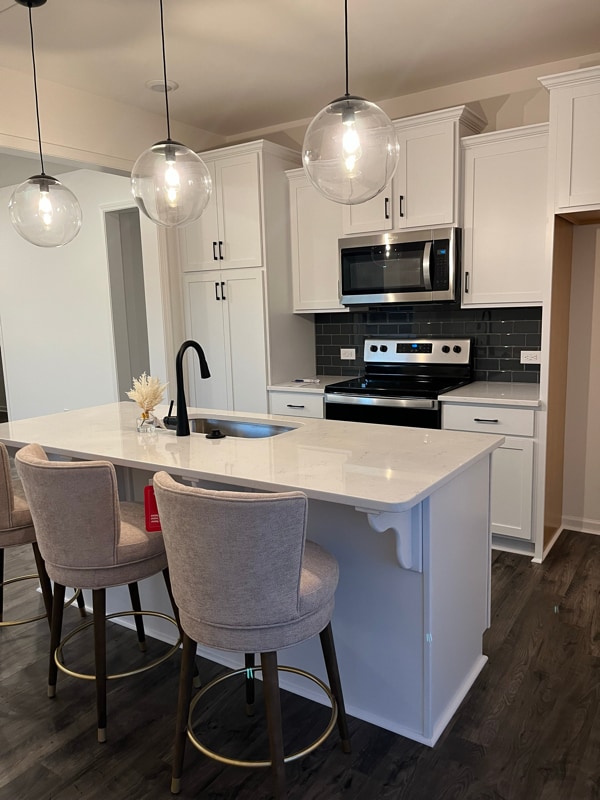 Foto del edificio - 110 Charleston Gray Wy